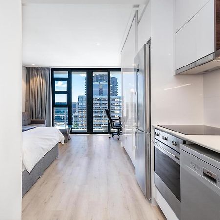 Luxurious 16 On Bree Studio Apartment - Harbour Views Кейптаун Екстериор снимка
