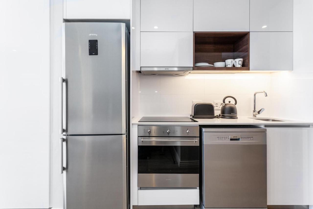 Luxurious 16 On Bree Studio Apartment - Harbour Views Кейптаун Екстериор снимка